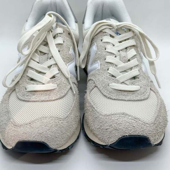 NEW! New Balance 574 Tan Light Grey Sneakers Women’s 9 - Picture 4 of 12